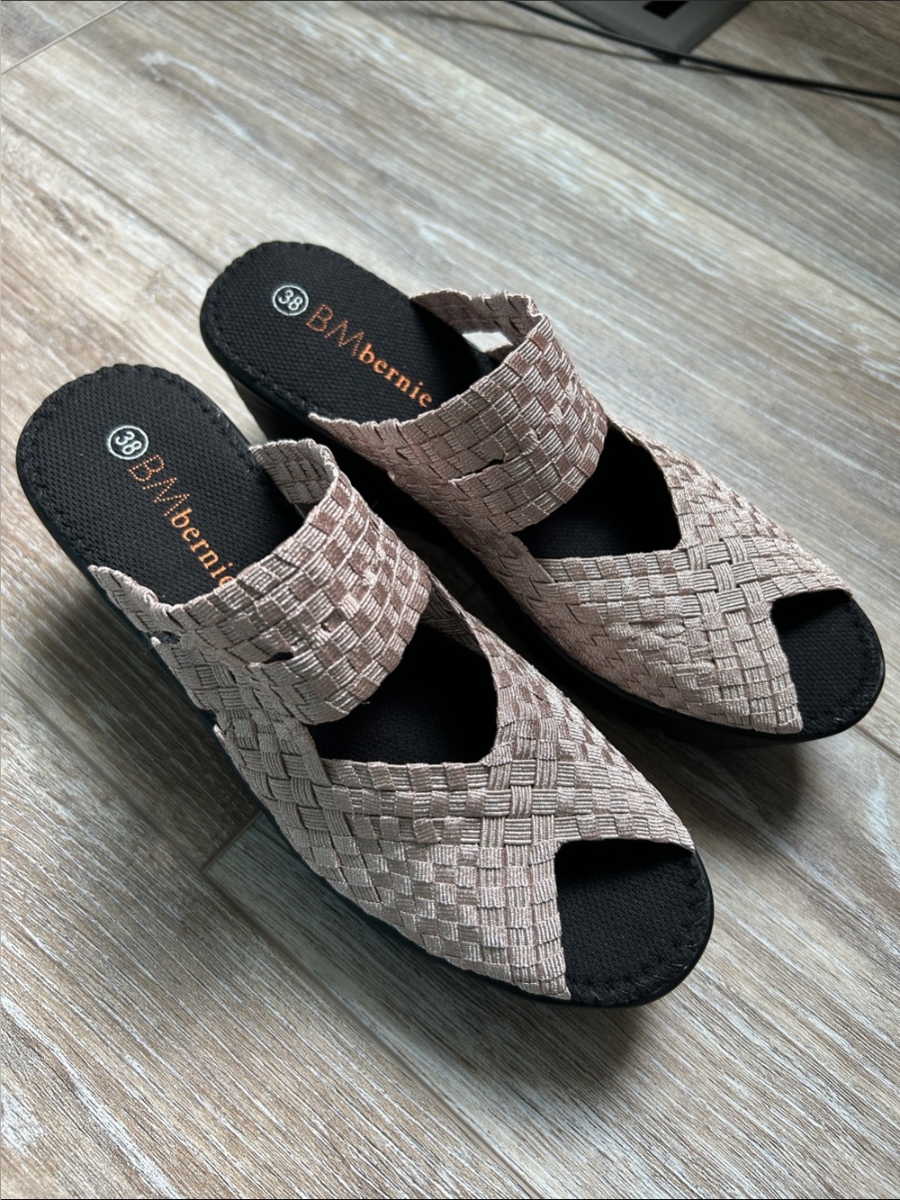 BM Bernie Mev Woven Slip-On Mules Sandals in Light Taupe